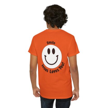 Smile Jesus Loves You T-shirt - Afbeelding 55