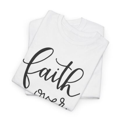 Faith Over Fear T-Shirt – Inspire with Courage - Afbeelding 6