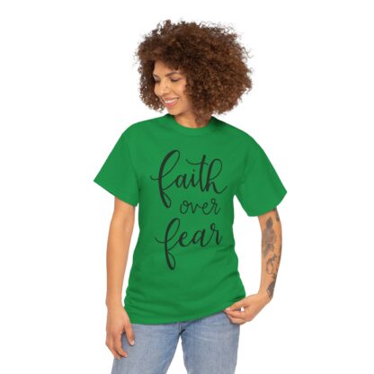 Faith Over Fear T-Shirt – Inspire with Courage - Afbeelding 92