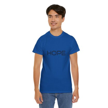 Hope Unisex Tee - Afbeelding 129