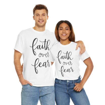 Faith Over Fear T-Shirt – Inspire with Courage - Afbeelding 24