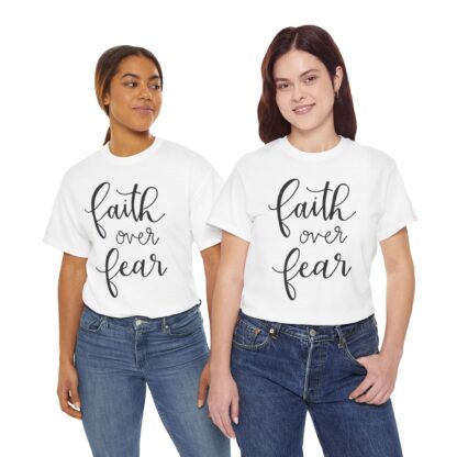 Faith Over Fear T-Shirt – Inspire with Courage - Afbeelding 25